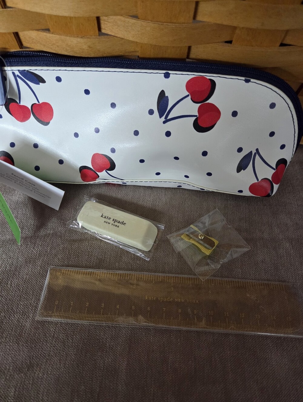 NWT Kate spade White Cherry Print Pencil Pouch with accessories - Picture 11 of 11